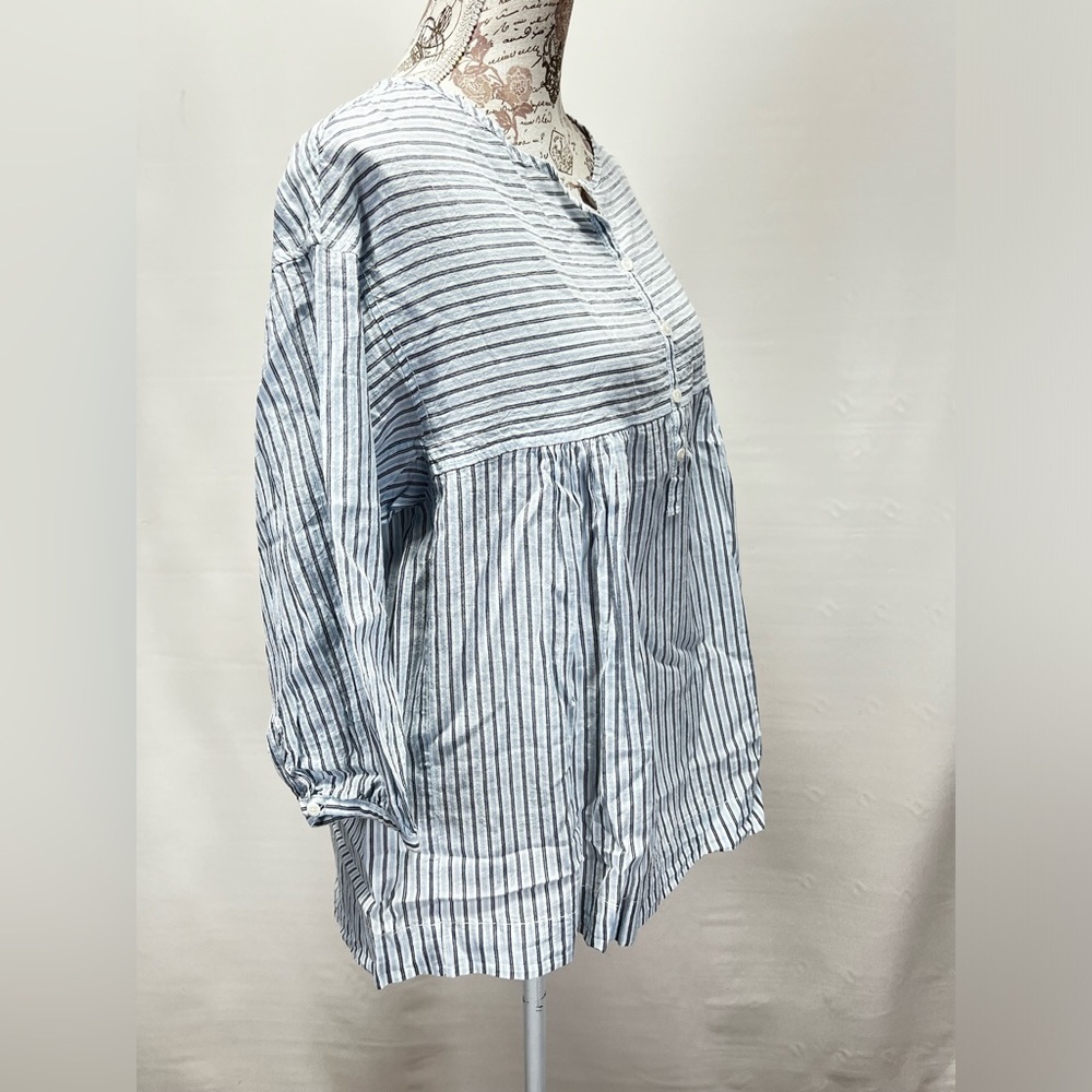 🛍️MAX STUDIO Blue and white‎ stripe casual top size XS - Picture 7 of 13
